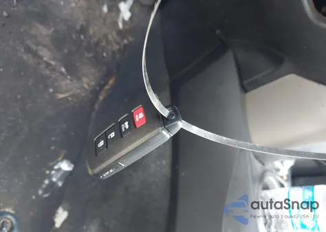 2017 Toyota Rav4 Xle z USA, uszkodzony, nr VIN 2T3WFREV9HW388516